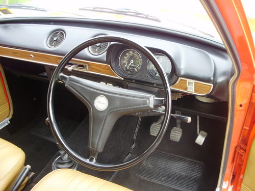1974 Ford Escort MK1 1100 L Dashboard Steering Wheel