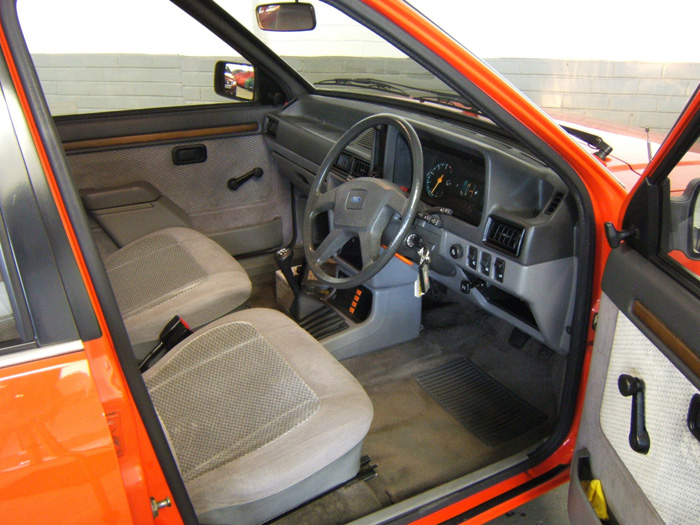 1983 Ford Escort MK3 1.6 Ghia Front Interior 1