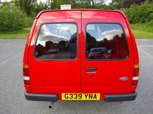 1990 Ford Escort MK4 1.3 Van Back