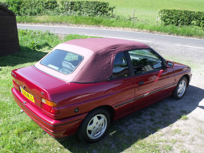 1993 Ford Escort XR3i Convertible 4