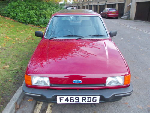 1989 Ford Fiesta MK2 1.1 Ghia Front