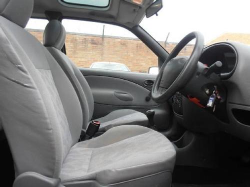 1999 t ford fiesta 1.3 finesse 3dr interior 1