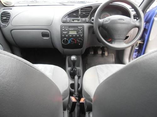 1999 t ford fiesta 1.3 finesse 3dr interior 2
