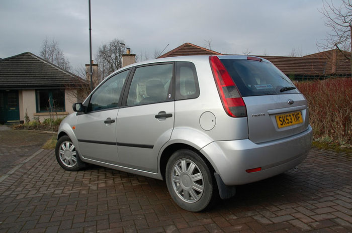 2003 53 plate ford fiesta 1.6 ghia 5 door 2