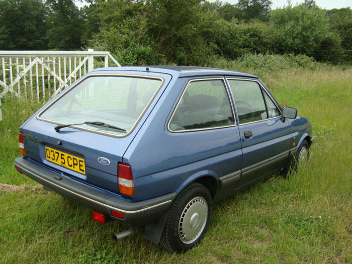 1987 ford fiesta ghia blue 2