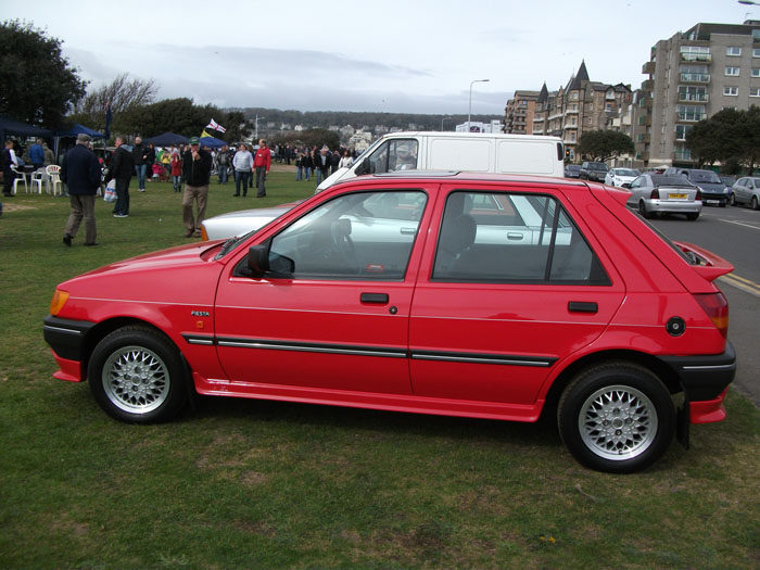 1990 Ford Fiesta Mk3 1.4i LX Side