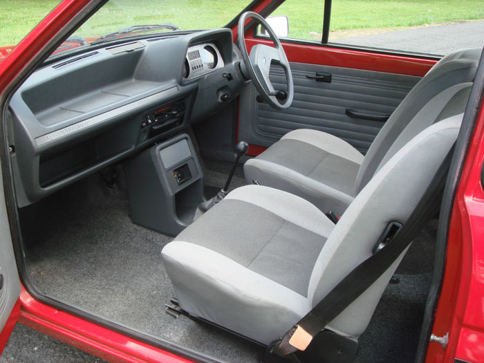 1983 Ford Fiesta Mk1 957cc Popular Plus Front Interior