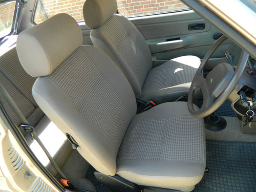 1984 Ford Fiesta MK2 1.1 L Front Interior