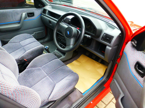 1991 Ford Fiesta MK3 XR2i Interior 2