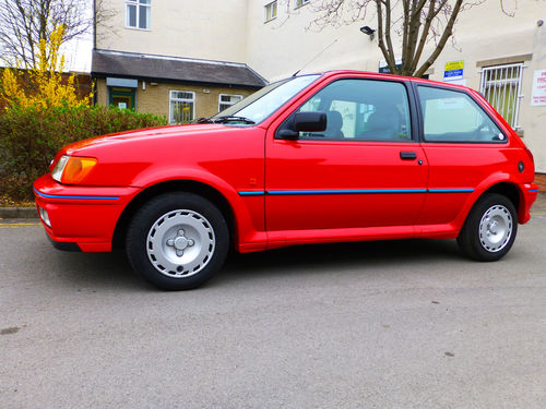 1991 Ford Fiesta MK3 XR2i Left Side 2