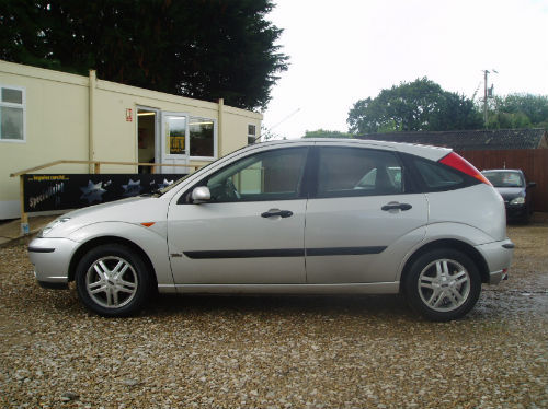 2001 ford focus 1.6i 16v auto zetec 5dr 3