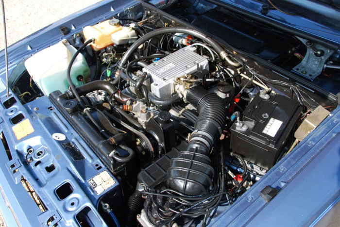 1983 ford granada mk11 2.8i ghia engine bay
