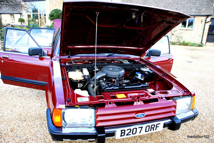 1985 mk2 ford granada 2.8 gl auto engine bay 1