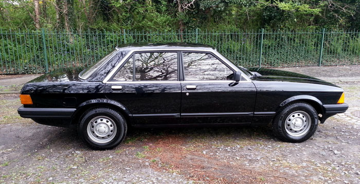 1981 Ford Granada 2.1 DL Right Side