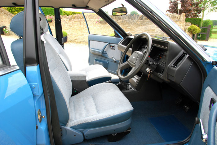 1983 Ford Granada Mk2 2.0L Front Interior