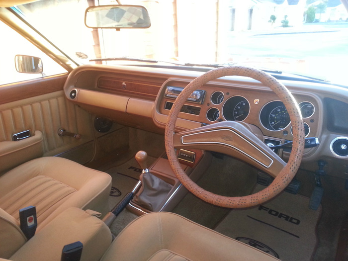 1975 Ford Granada MK1 Ghia Coupe Dashboard Steering Wheel