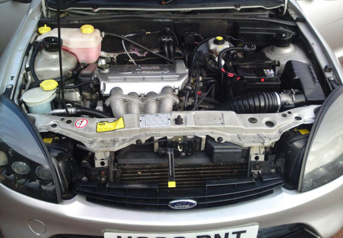 2000 ford puma 1.7 engine bay