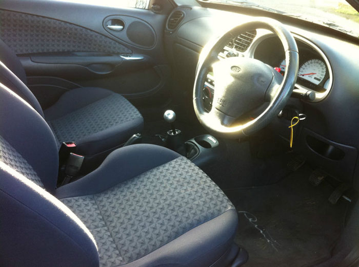 1999 ford puma 1.7 16v silver interior