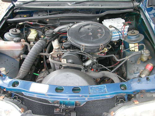 1987 ford sierra sapphire 1.6l engine bay 1