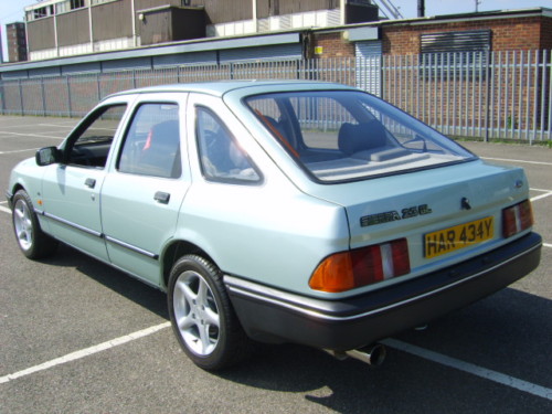 1983 unique concours sierra mk1 2.3 v6 5