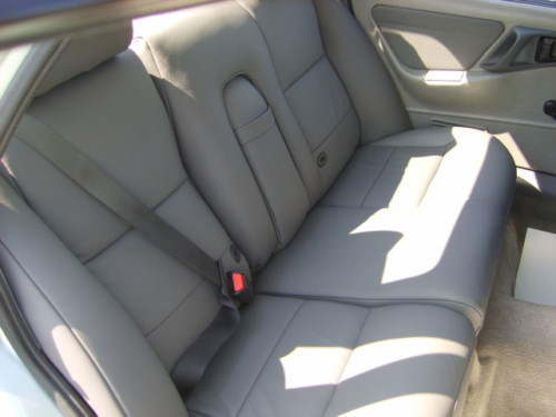 1983 unique concours sierra mk1 2.3 v6 rear seats