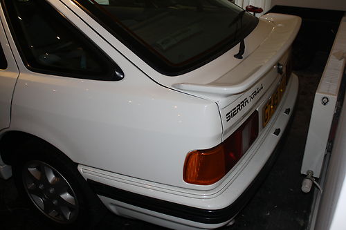 1989 ford sierra xr4x4 back