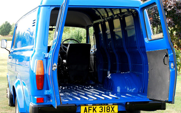 1981 Ford Transit MK2 LWB 2.0 L Bed