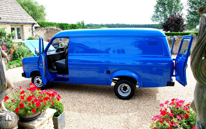 1981 Ford Transit MK2 LWB 2.0 L Left Side