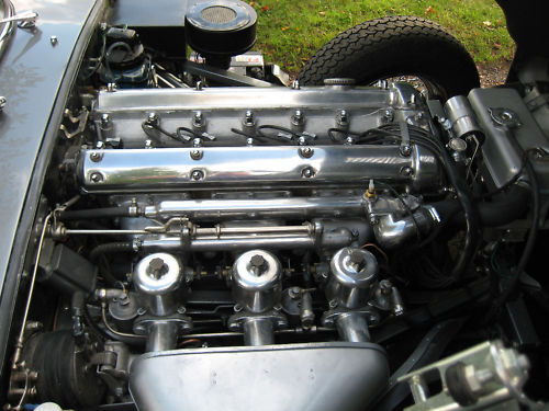 1964 jaguar e type engine bay