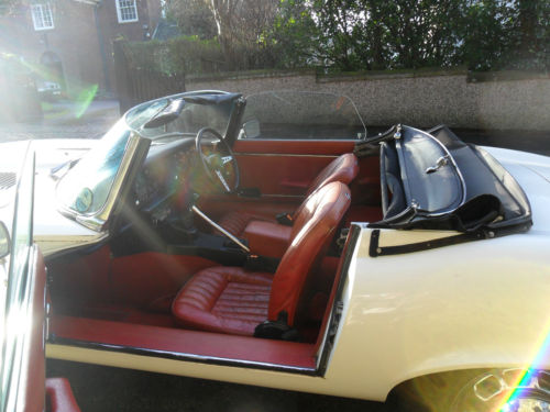 1973 jaguar 5.3 v12 roadster interior 1