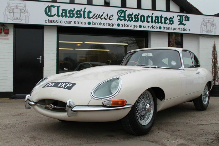 1963 Jaguar E-Type S1 FHC 1