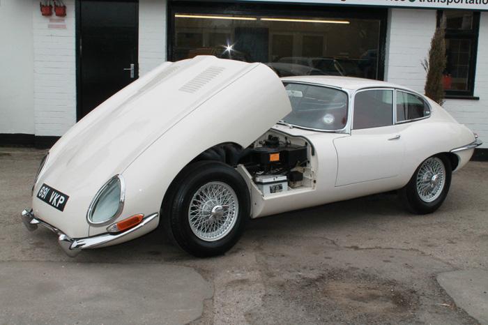 1963 Jaguar E-Type S1 FHC 2