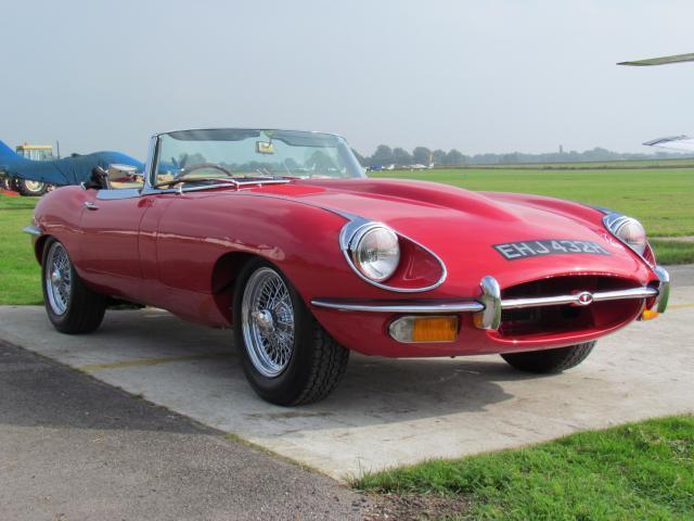 1970 Jaguar E-Type S2 Roadster 1