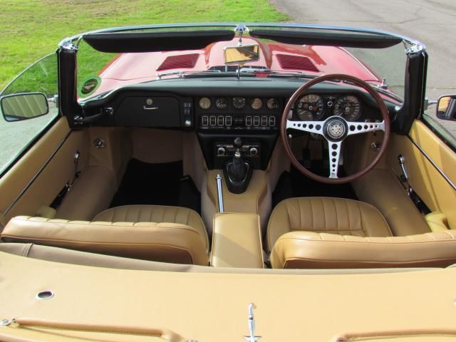 1970 Jaguar E-Type S2 Roadster Interior