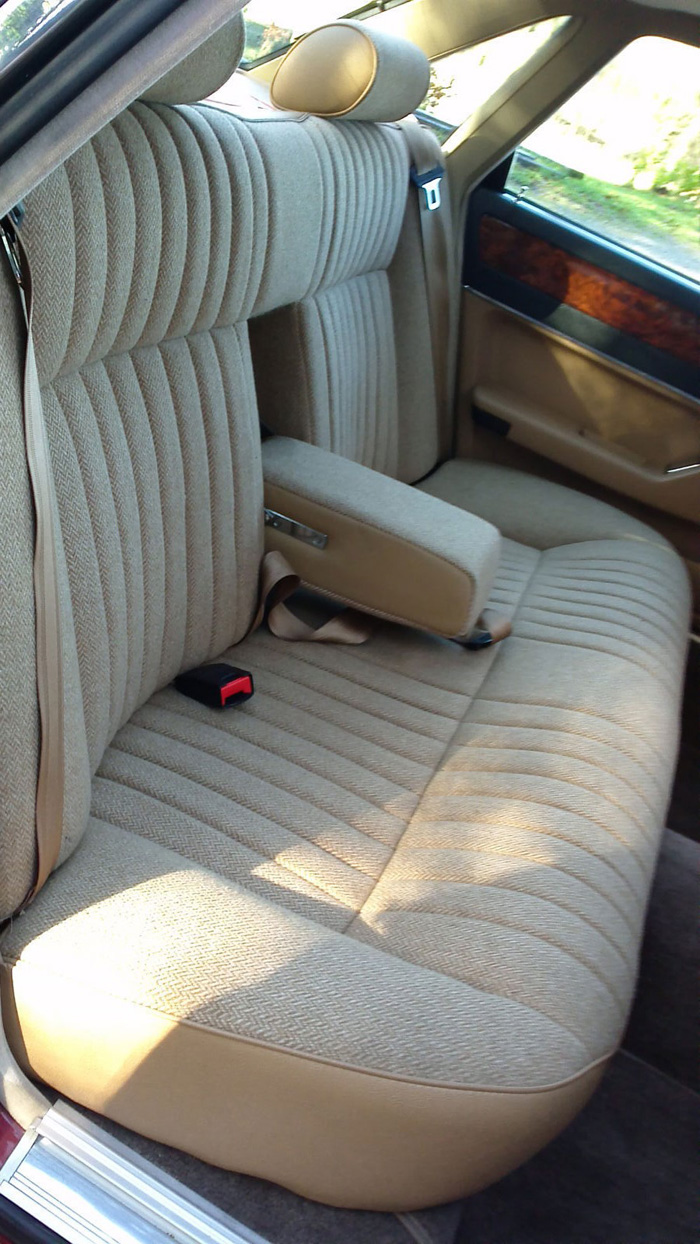 1990 Jaguar XJ6 2.9 Rear Interior
