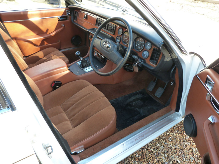 1983 Jaguar XJ6 3.4 Interior
