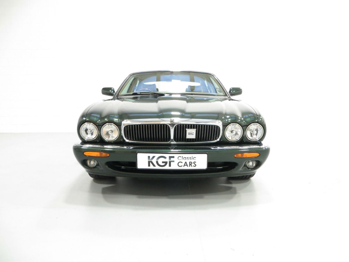 1998 Jaguar XJ8 3.2 Front