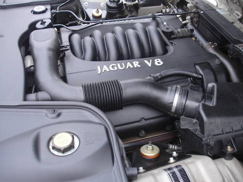 1997 jaguar v8 xj srs x308 beige engine bay