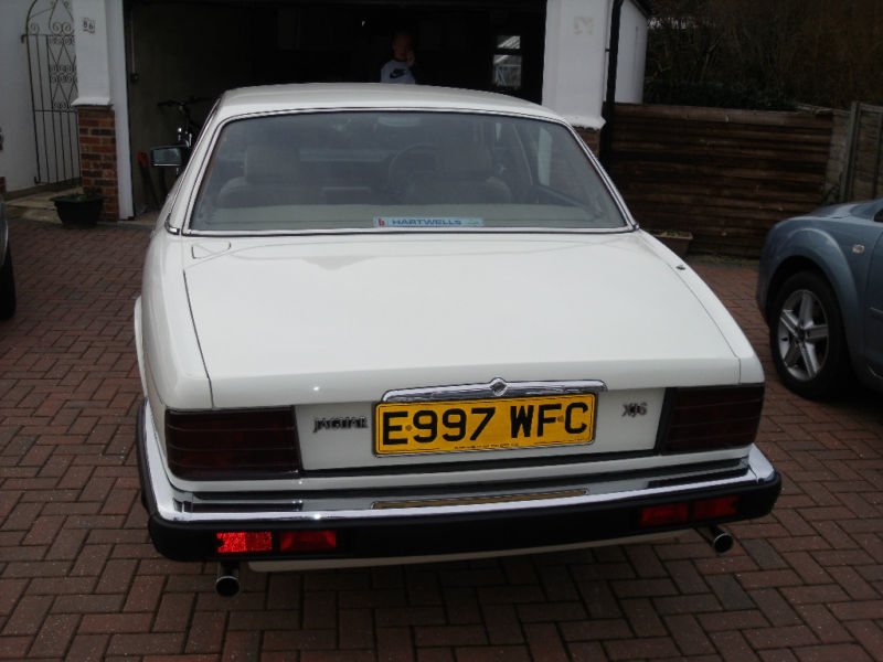 1987 jaguar xj6 white back