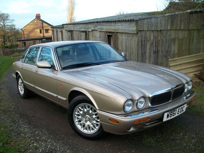 2000  w  jaguar xj8 3.2 v8 executive auto 1