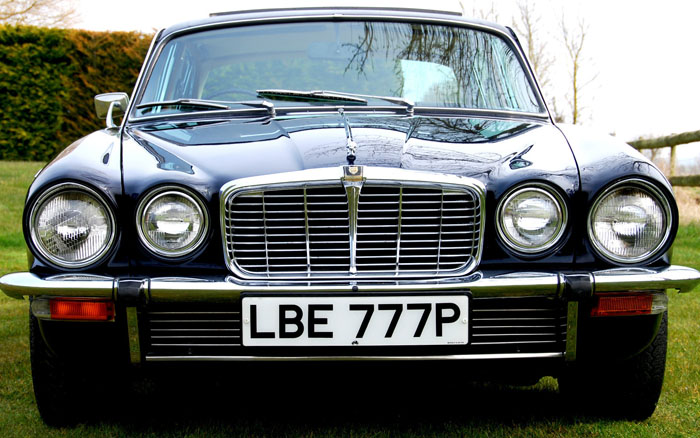 1976 Jaguar XJ6 Series 2 4.2 Front