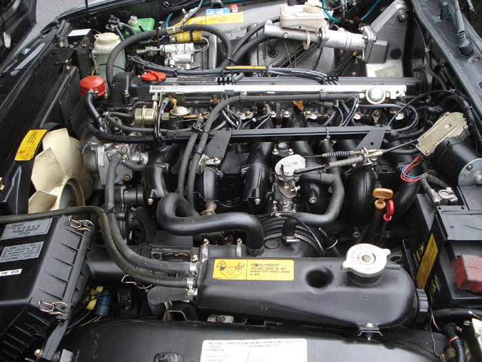 1986 Jaguar XJ6 2.9 Engine Bay 2