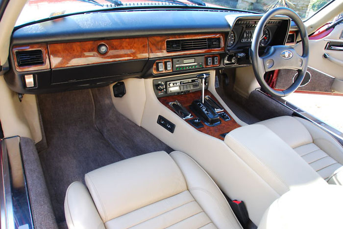 1989 jaguar xj-s 5.3 v12 auto interior 2