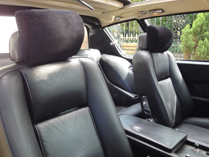 1972 Jensen Interceptor Series 3 SP Interior 2