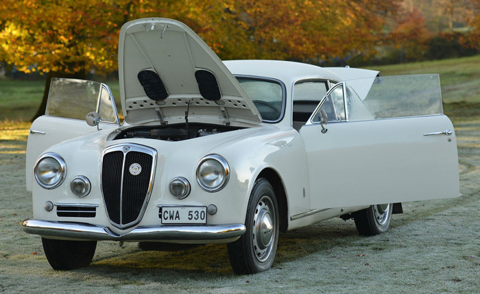 1957 Lancia Aurelia GT 2500 6th Series 3