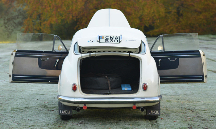 1957 Lancia Aurelia GT 2500 6th Series Boot