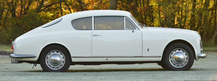 1957 Lancia Aurelia GT 2500 6th Series Right Side