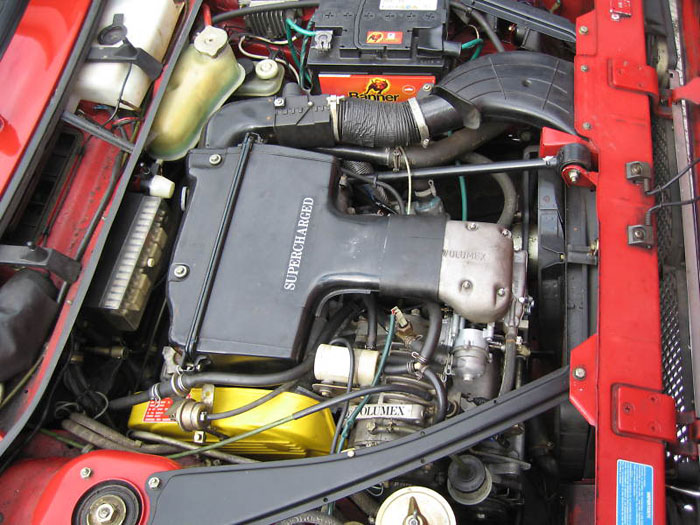 1985 lancia beta volumex coupe engine bay