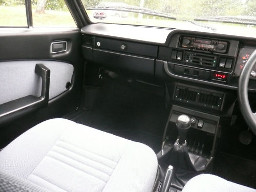 1982 lancia beta coupe interior 2