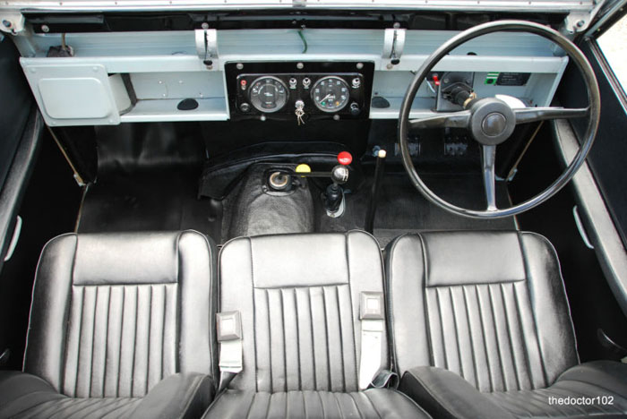 1971 late series 2a land rover swb truck cab interior 1